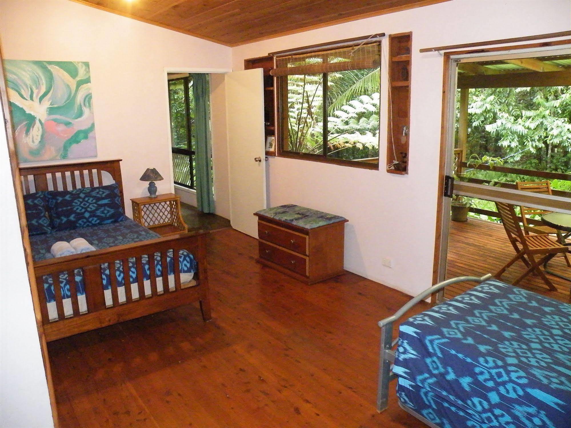 Epiphyte B & B Cow Bay Екстер'єр фото