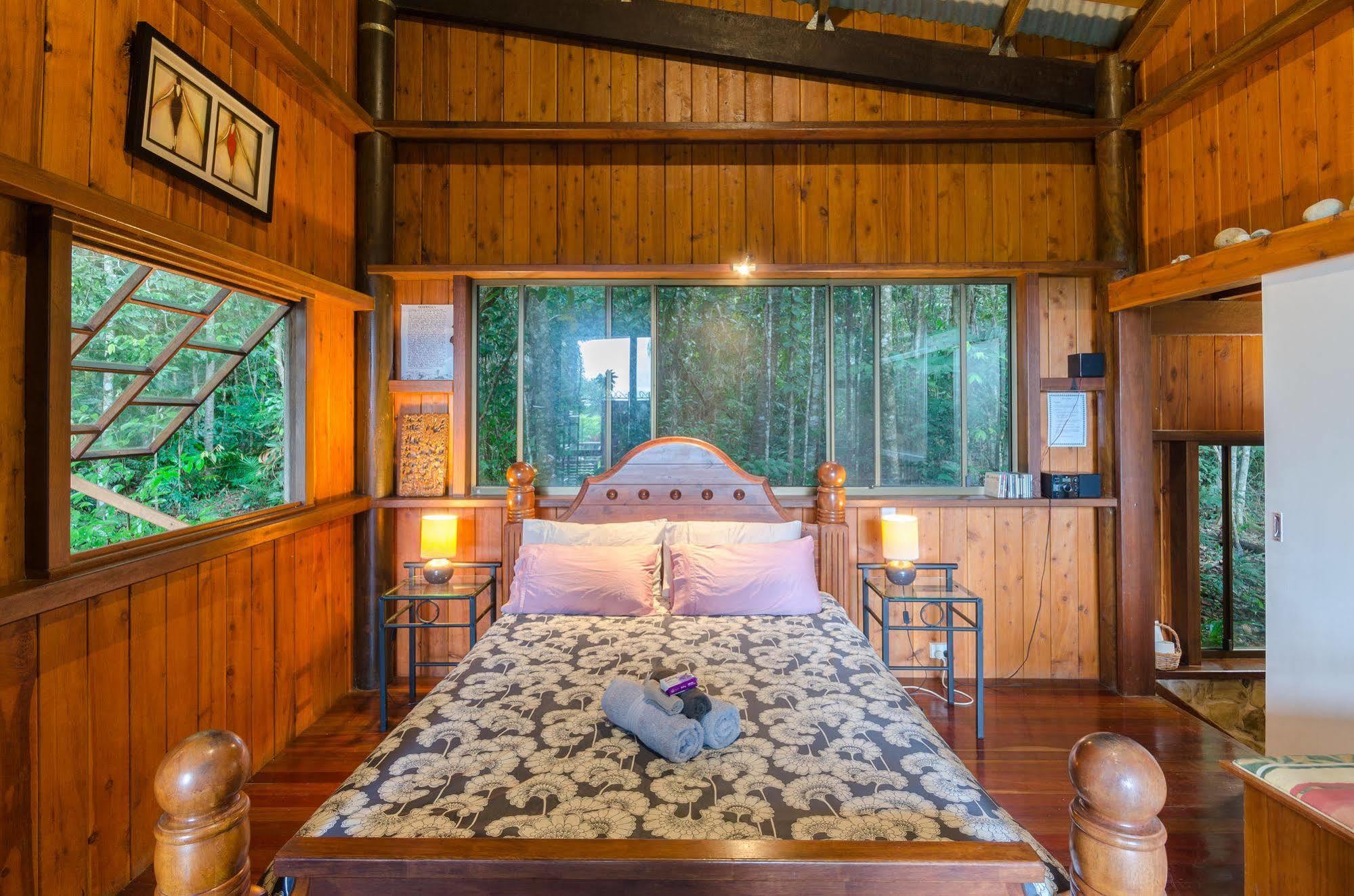 Epiphyte B & B Cow Bay Екстер'єр фото
