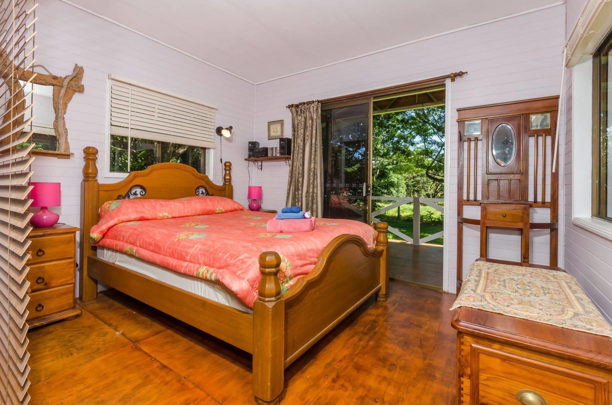 Epiphyte B & B Cow Bay Екстер'єр фото